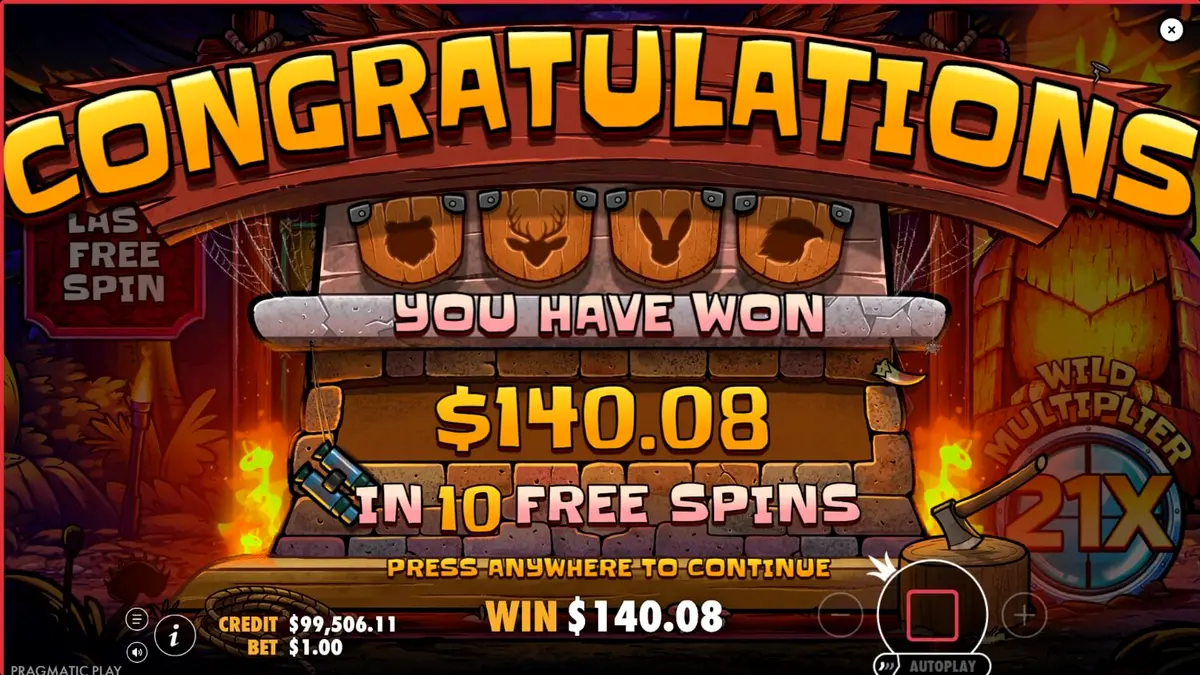 Pemandangan hutan misterius dengan karakter hewan di slot Out of the Woods